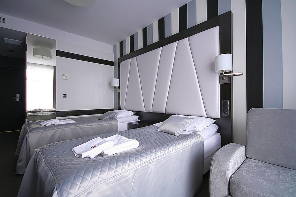 Hotel Grafit Kostomloty Pierwsze Værelse billede